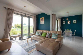 Remodeled duplex apartment 200M to the beach